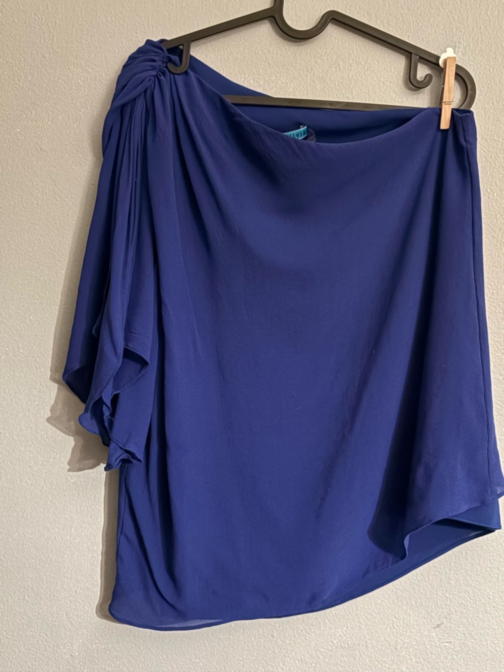 🌻3 for $20🌻 Alice + Olivia One-Shoulder Asymmetrical Blue Shirt Blouse Top
